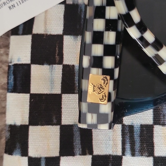 Mackenzie-Childs Green Frames and Black White Sunglasses Uv Last One - Picture 4 of 6